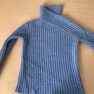 100%Cashmere sweater, size m, super soft and cozy
